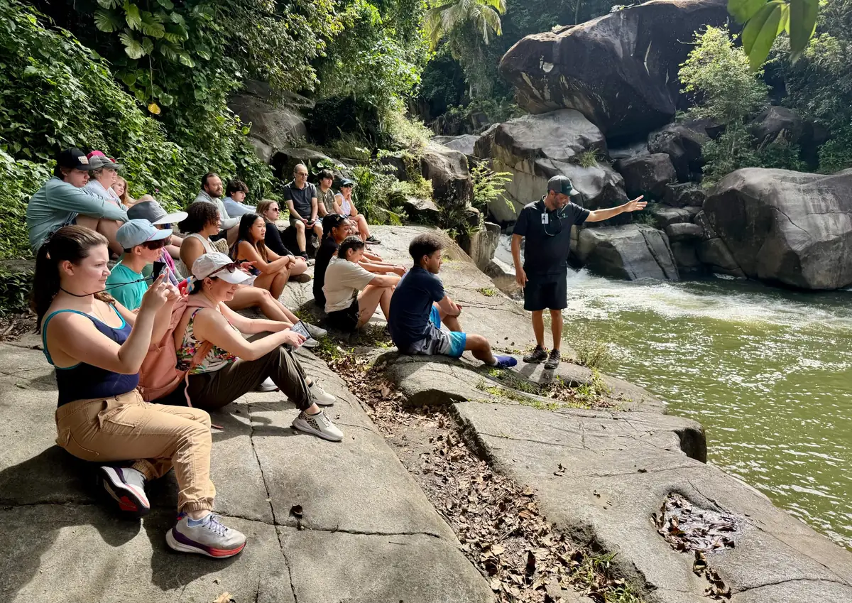 Guide briefing guests on a Discover Puerto Rico Series cultural group tour